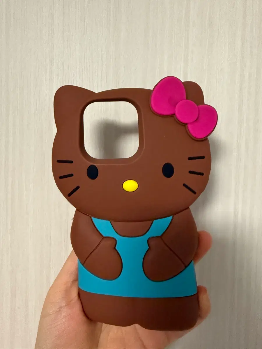 태닝헬로키티 아이폰 16프로 케이스