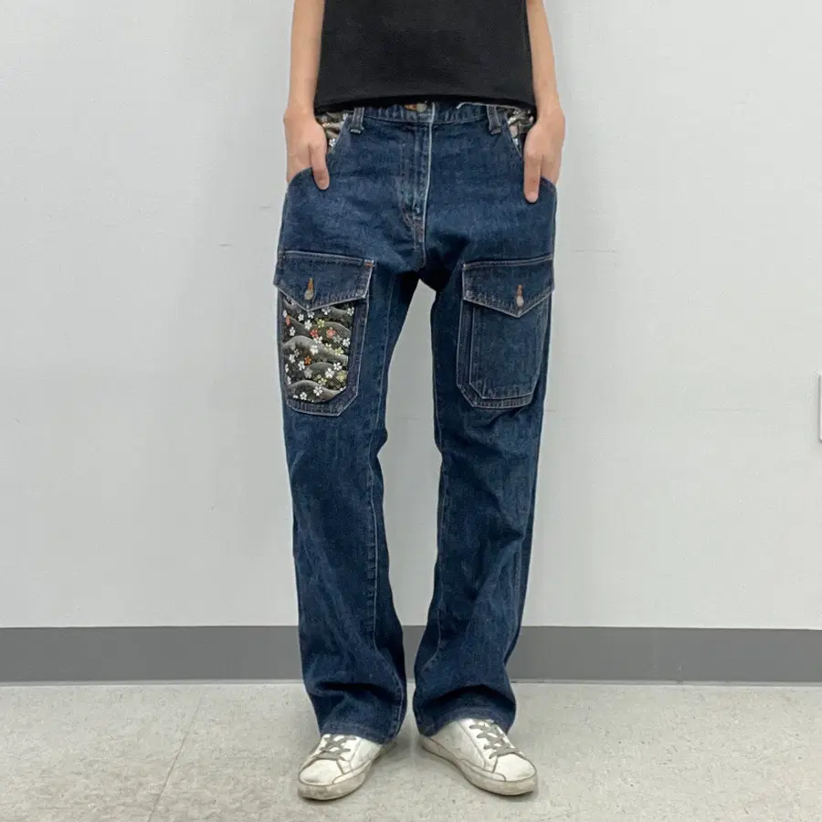jpn vtg chak-m 오리엔탈 와가라 패치 부쉬 데님 팬츠