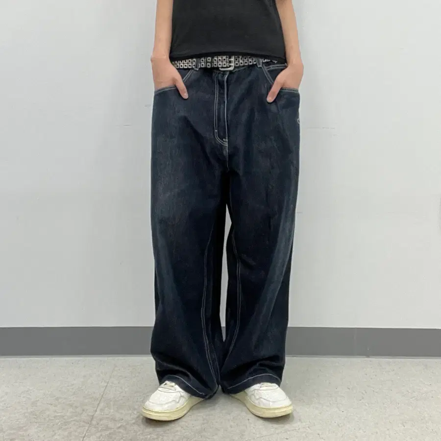 00's 션존 올드스쿨 와이드 자수 데님 팬츠 36