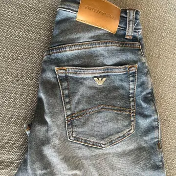 EMPORIO ARMANI 스키니 데님 청바지