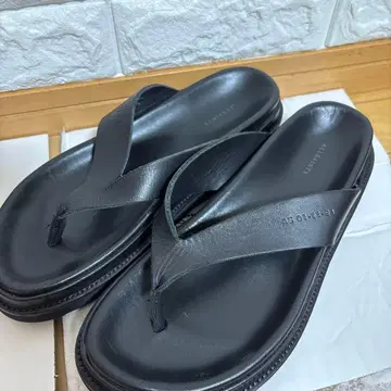 ALLSAINTS 올세인츠 가죽 크로스 샌들 블랙