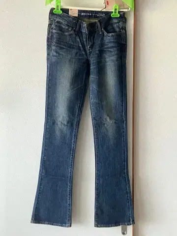 택 포함 Levi's 25 Demi Curve Bootcut Skinny