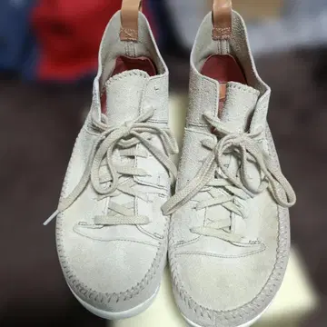 Clarks Originals 스웨이드 스니커즈