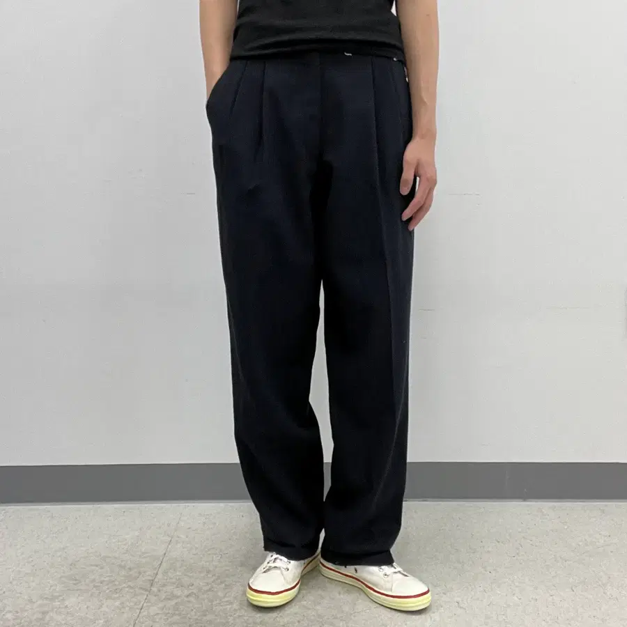 comme ca du mode 꼼사데모드 투턱 테이퍼드 슬랙스