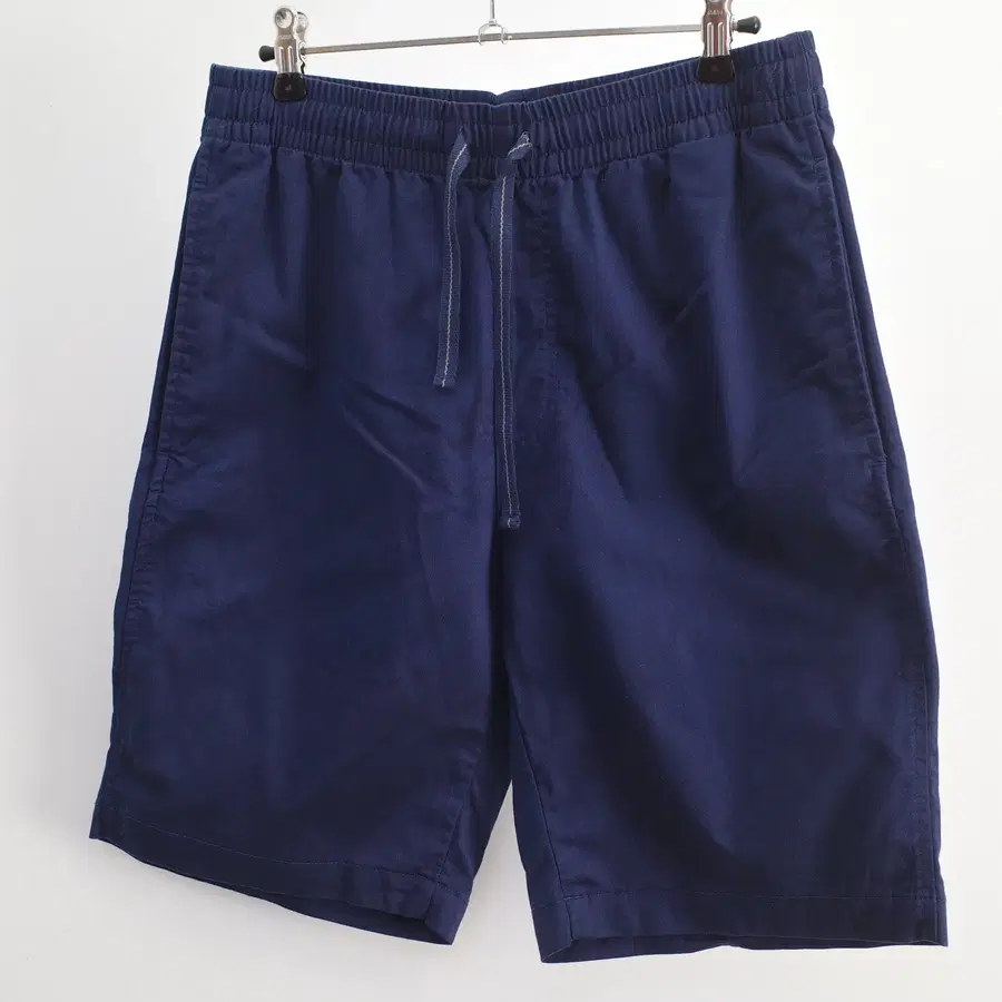 uniqlo / easy shorts