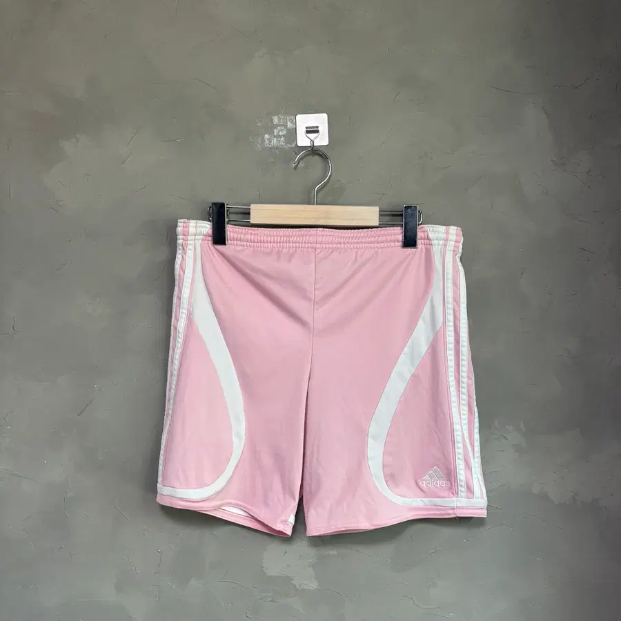 아디다스 반바지 핑크