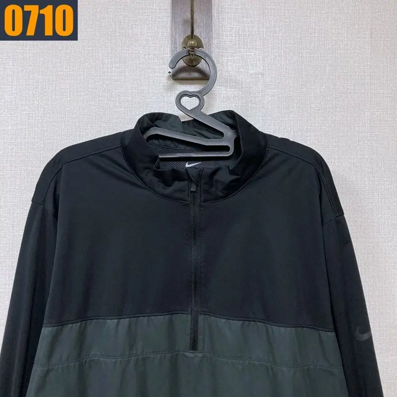 110 NIKE 나이키 쉴드 반집업
