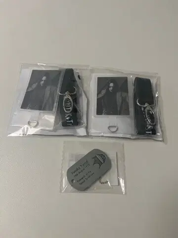 용과 같이 8 야마이 토요 아크릴 스트랩 도그택 세트
