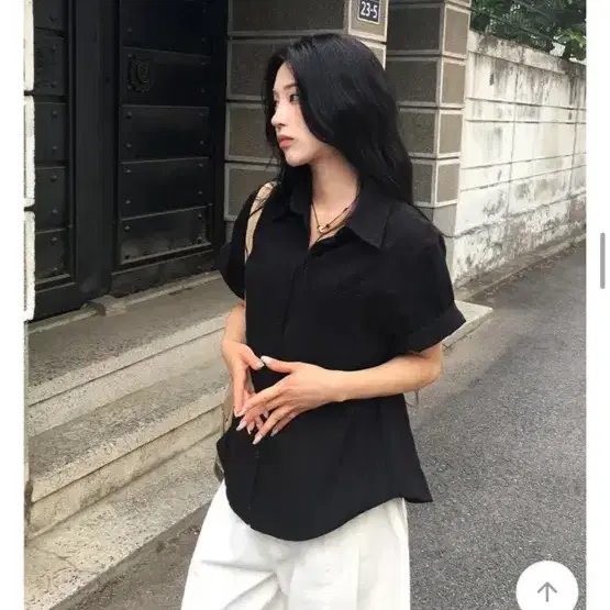 검정 반팔 셔츠 딱한번피팅만