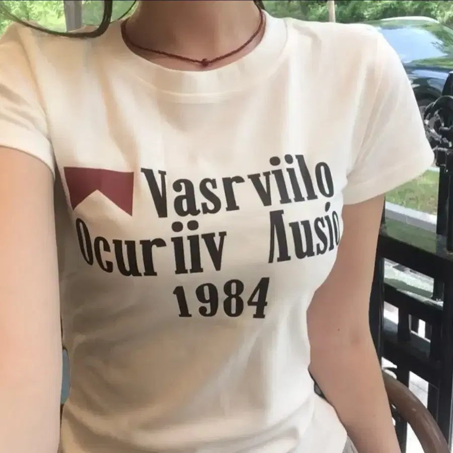 Vasrvilo 빈티지 코튼 슬림핏 반팔티