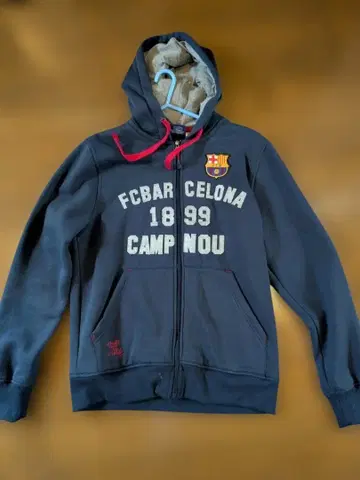 Spain FC BARCELONA에서 구매 집업 후드티 M 사이즈