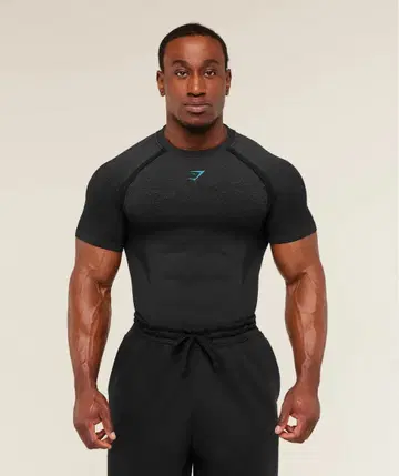짐샤크 GYMSHARK 티셔츠 L 사이즈