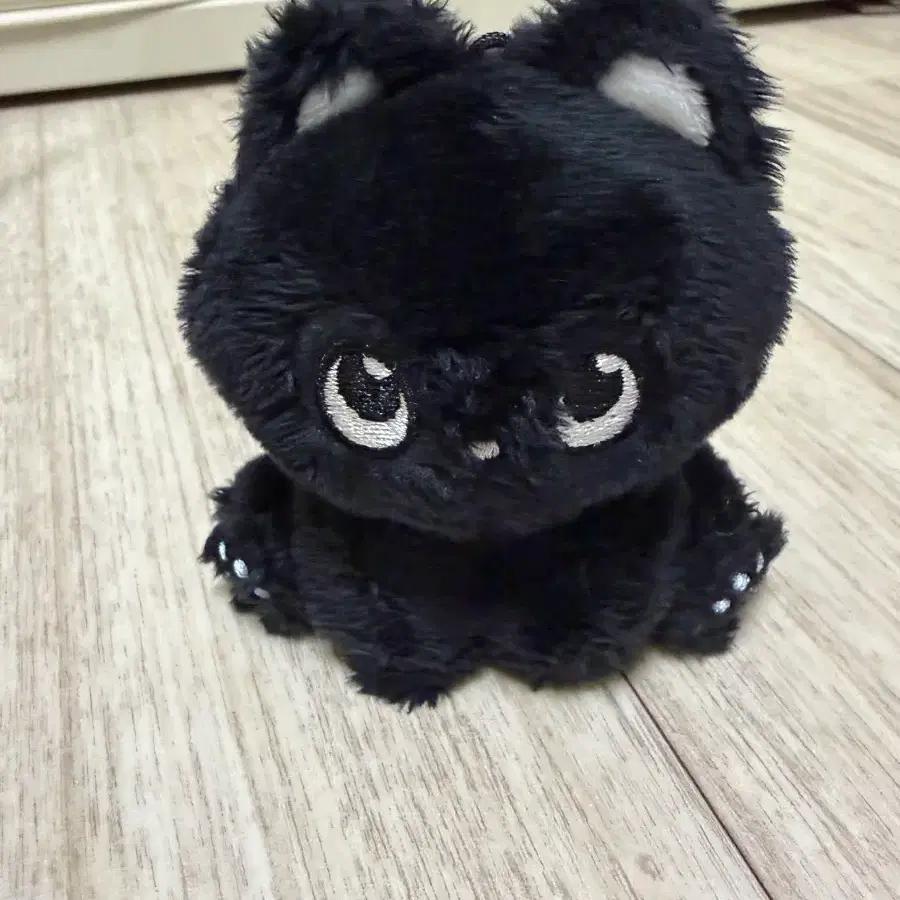 라이즈 원빈 인형 앉은 냥삐