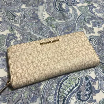 정품 MICHAEL KORS 장지갑 시그니처 화이트