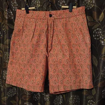 Paul Smith 페이즐리 프린트 쇼트 팬츠