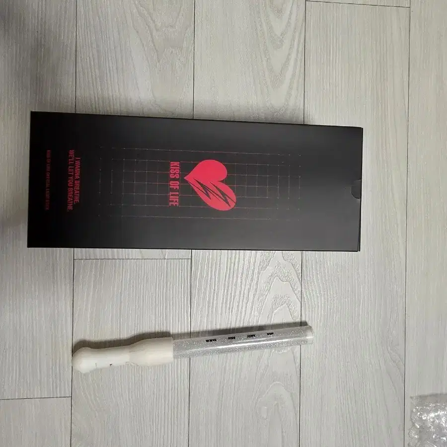 키스 오브 라이프 응원봉, 팬콘 응원봉