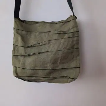 다다미 헤리 사용 가방 올리브 그린 숄더백