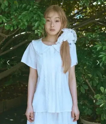 모리걸 FEKETE 프릴 칼라 반팔 블라우스 화이트