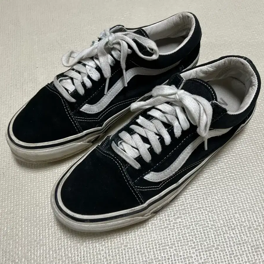 반스 올드스쿨 x 꼼데갸르송 블랙 9.5
