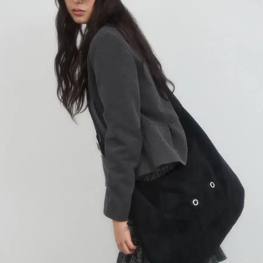 (새상품) 레터리 숄더백 블랙