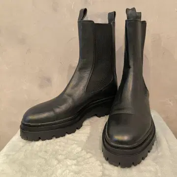 가격 인하 ZARA 자라 사이드 고어 부츠 통굽