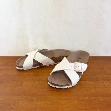 새상품급 버켄스탁 시에나 23.0cm 아이보리 855