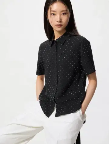 UNIQLO 레이온 블라우스 도트