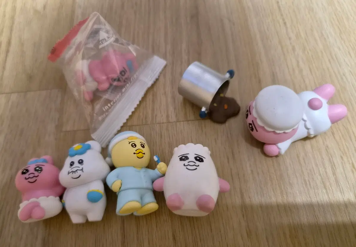 빤쮸토끼+음뽀챠무 미니 피규어 세트