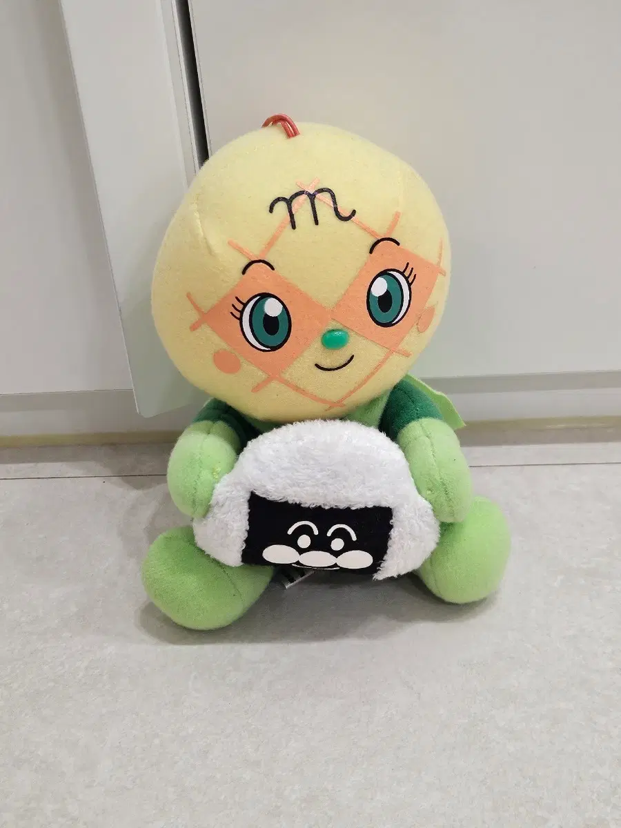 호빵맨 메론빵맨 인형 판매합니다.