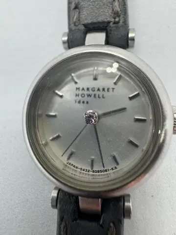 [가동품] MARGARET HOWELL idea 여성용 손목시계 W89