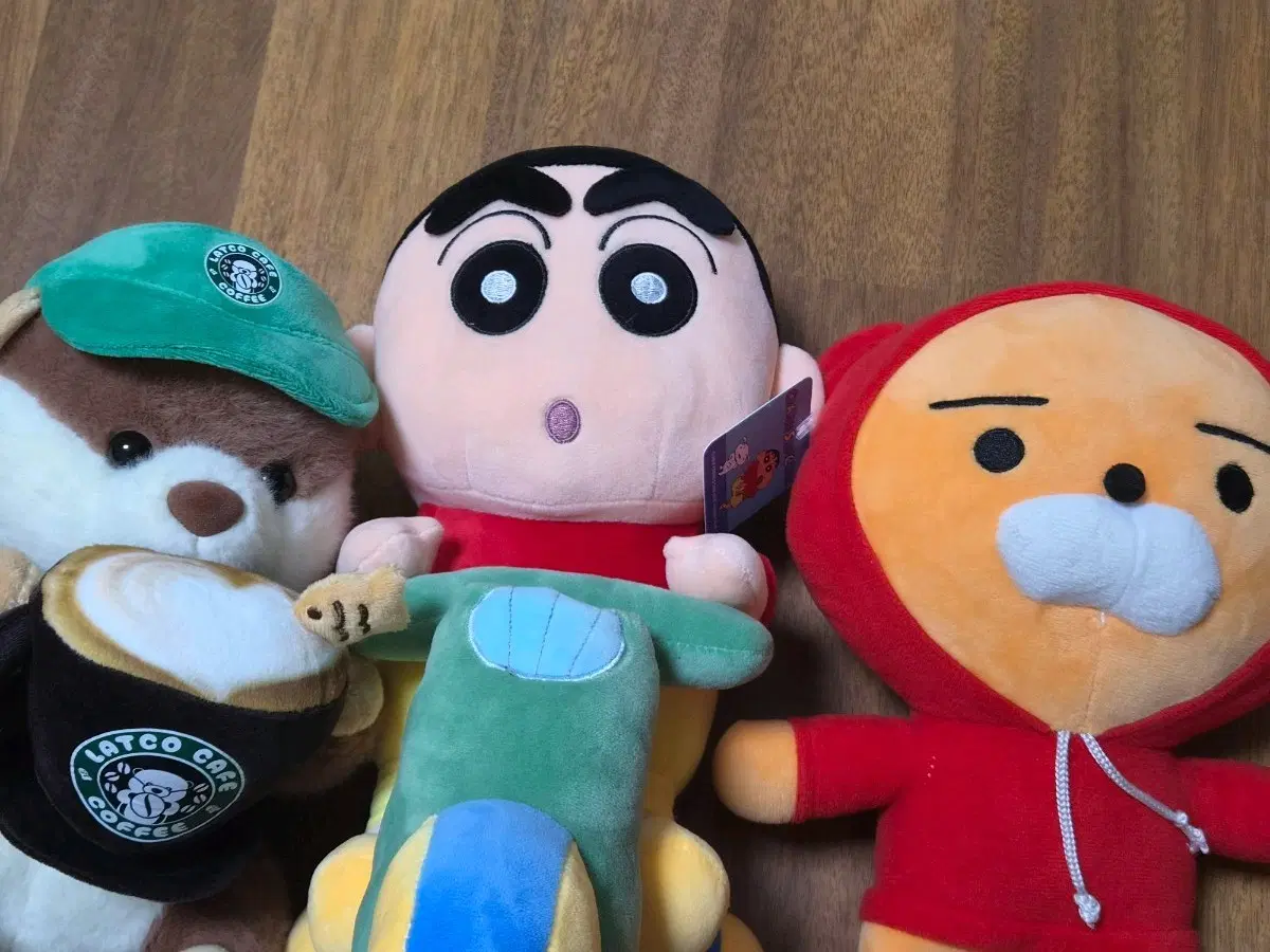짱구, 커피 랏코상, 라이언인형