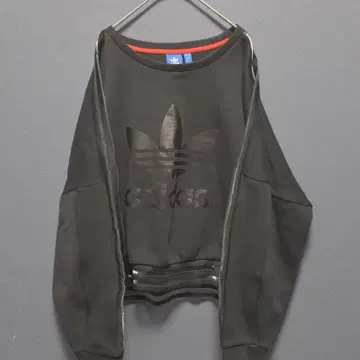 adidas Originals 트레포일 맨투맨 블랙