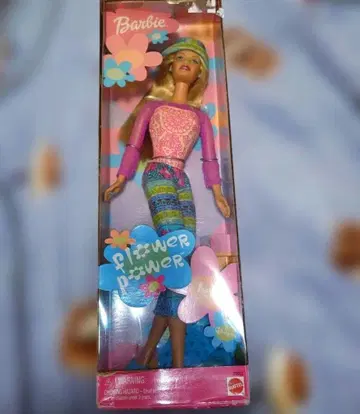 Barbie Flower Power 인형 본체