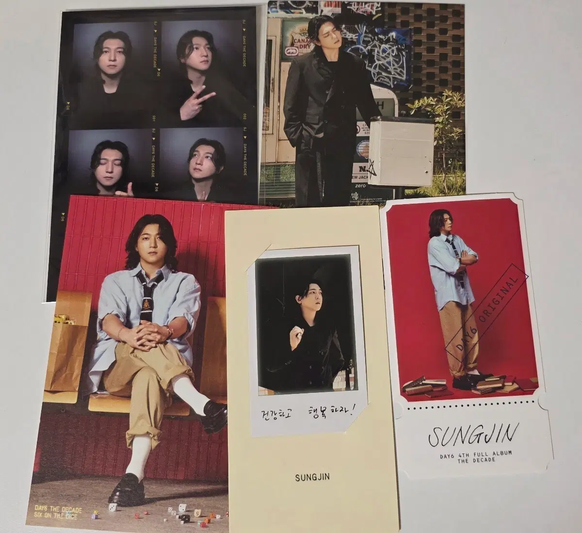 데이식스 성진 더데케이드 앨범 구성품 초도한정 일괄