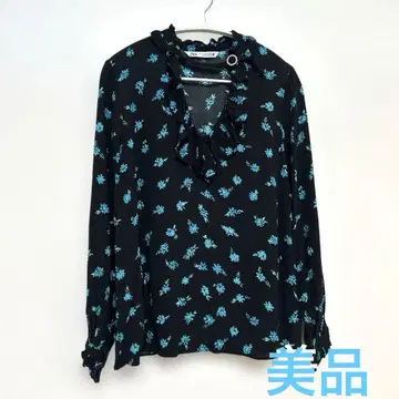 새상품급 ZARA 플로럴 패턴 프릴 블라우스 비쥬 포함 XS 사이즈