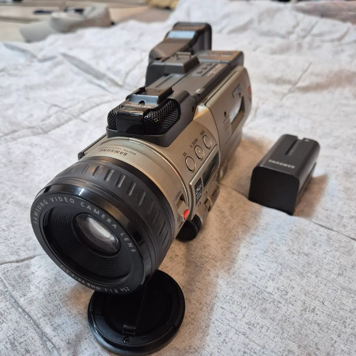 국내 최초 캠코더 SV-D100