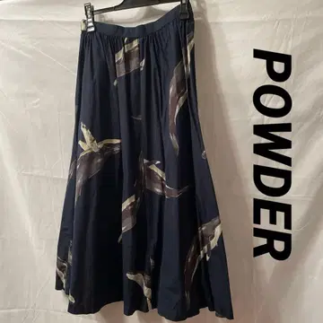 POWDER 고래 패턴 롱 플레어 스커트 네이비
