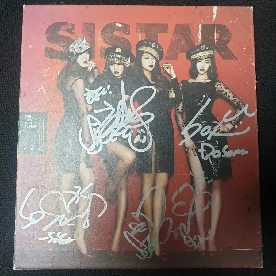 씨스타 Alone 1집 미니앨범 친필사인 CD