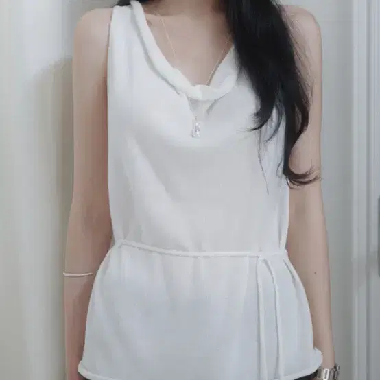 드레이프 나시 니트나시