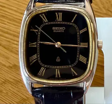 SEIKO QUARTZ 남성용 손목시계 블랙 다이얼 콤비 컬러 빈티지