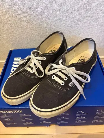 VANS Authentic 블랙 로우컷 스니커즈