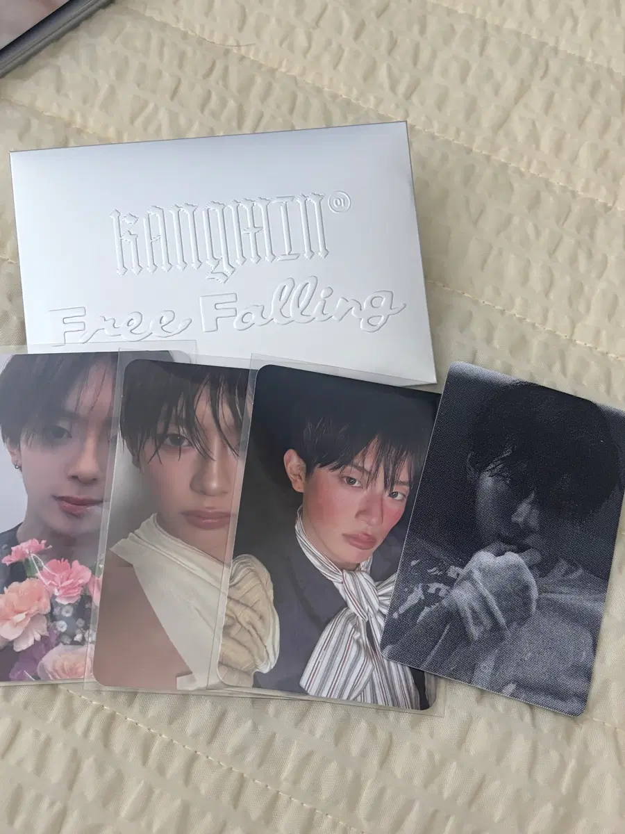 [OFFICIAL] Free Falling 미니앨범