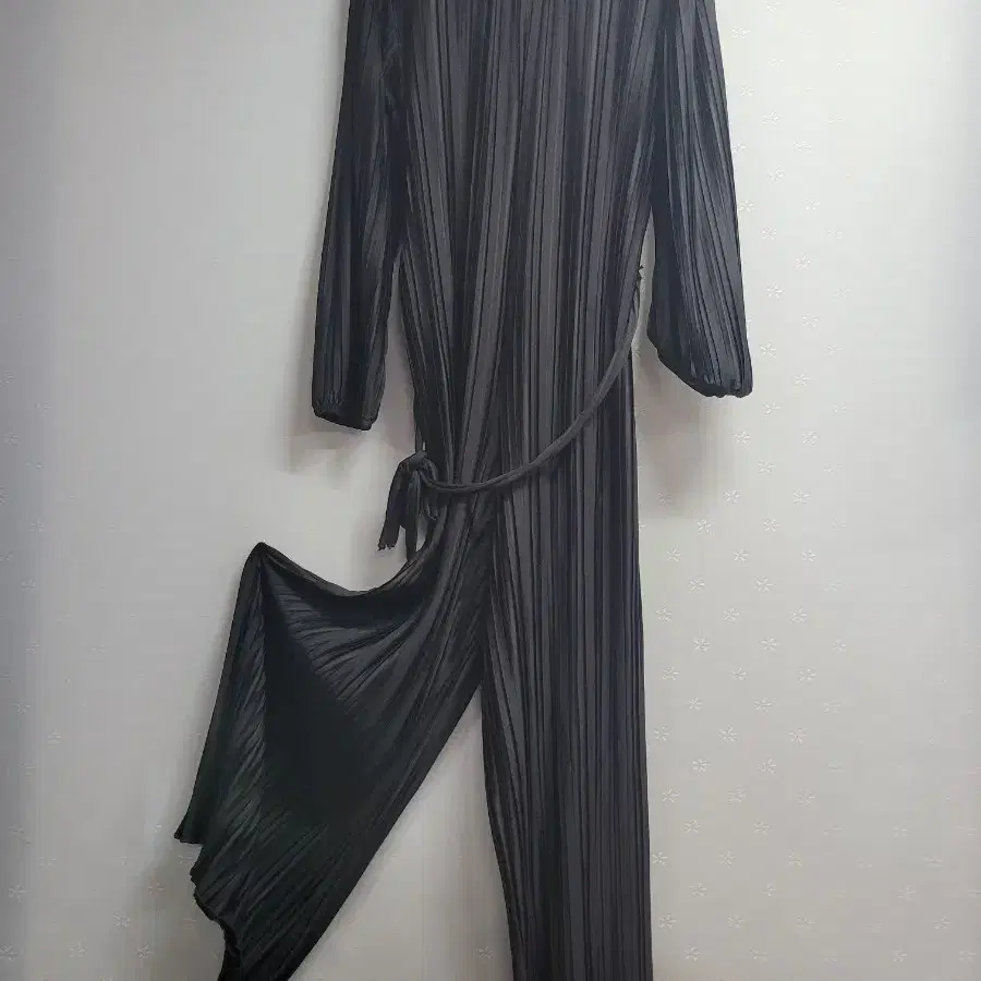 M)자라 플리츠 점프수트 (66~77)