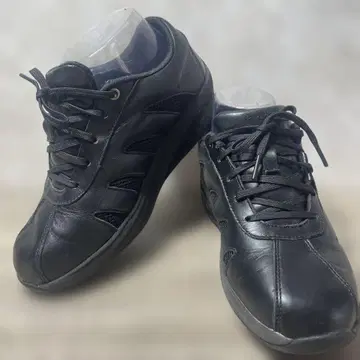 새상품급 MBT 레이스업 슈즈 비브람 밑창 GORE-TEX 22cm