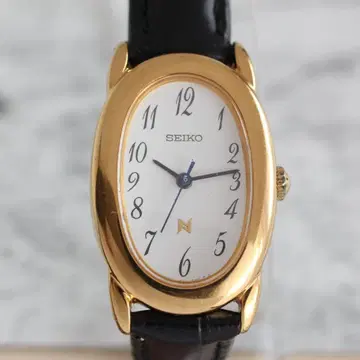 작동품 SEIKO 세이코 NOIE 노이에 여성용 손목시계 오벌 케이스