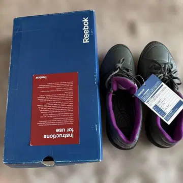 새상품 Reebok 리복 스니커즈 25cm 박스 포함