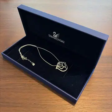 SWAROVSKI 스와로브스키 로즈 목걸이 장미 보증서 포함