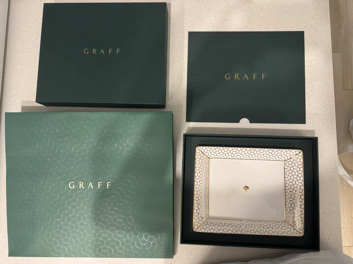 (새제품) GRAFF 그라프 접시