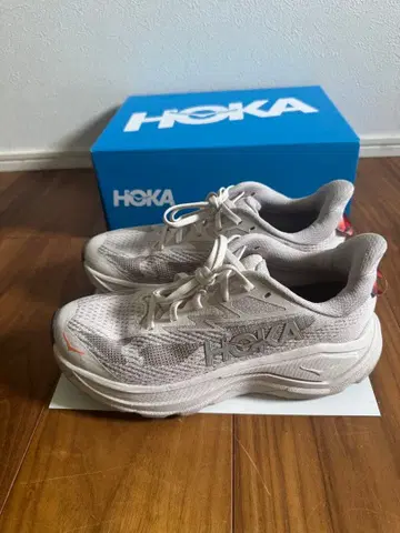 HOKA 트레일 러닝화 챌린저 8 [ 23.0cm ]