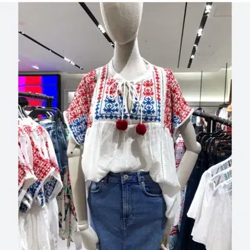 ZARA TRF 자수 반팔 블라우스 화이트